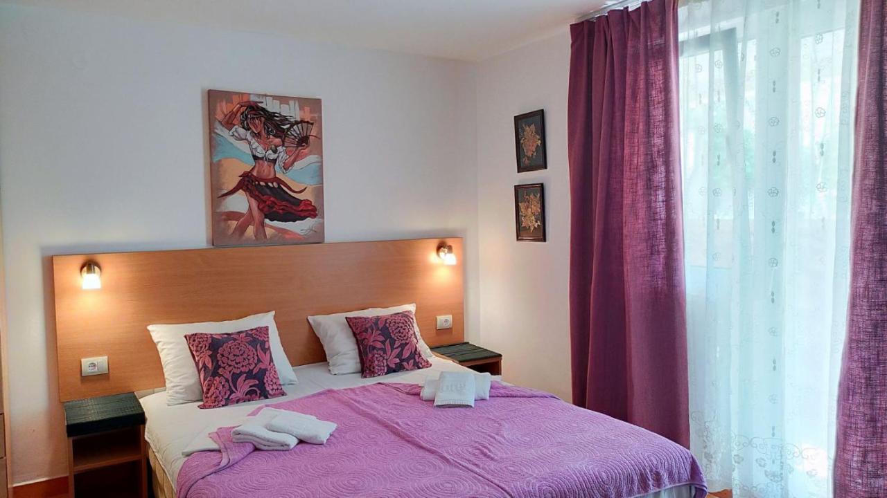 Guesthouse Tri Palme Bečići المظهر الخارجي الصورة
