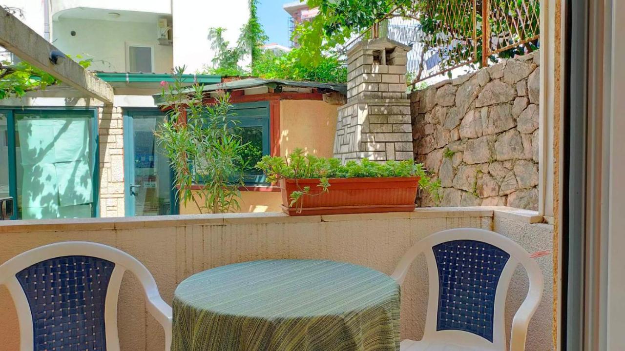 Guesthouse Tri Palme Bečići المظهر الخارجي الصورة