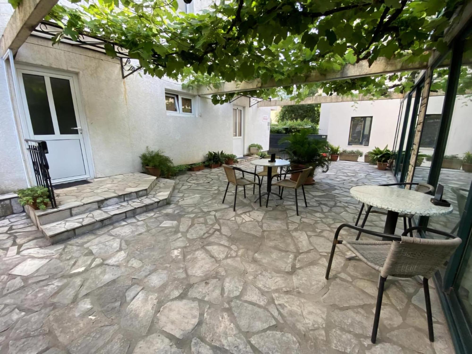 Guesthouse Tri Palme Bečići المظهر الخارجي الصورة