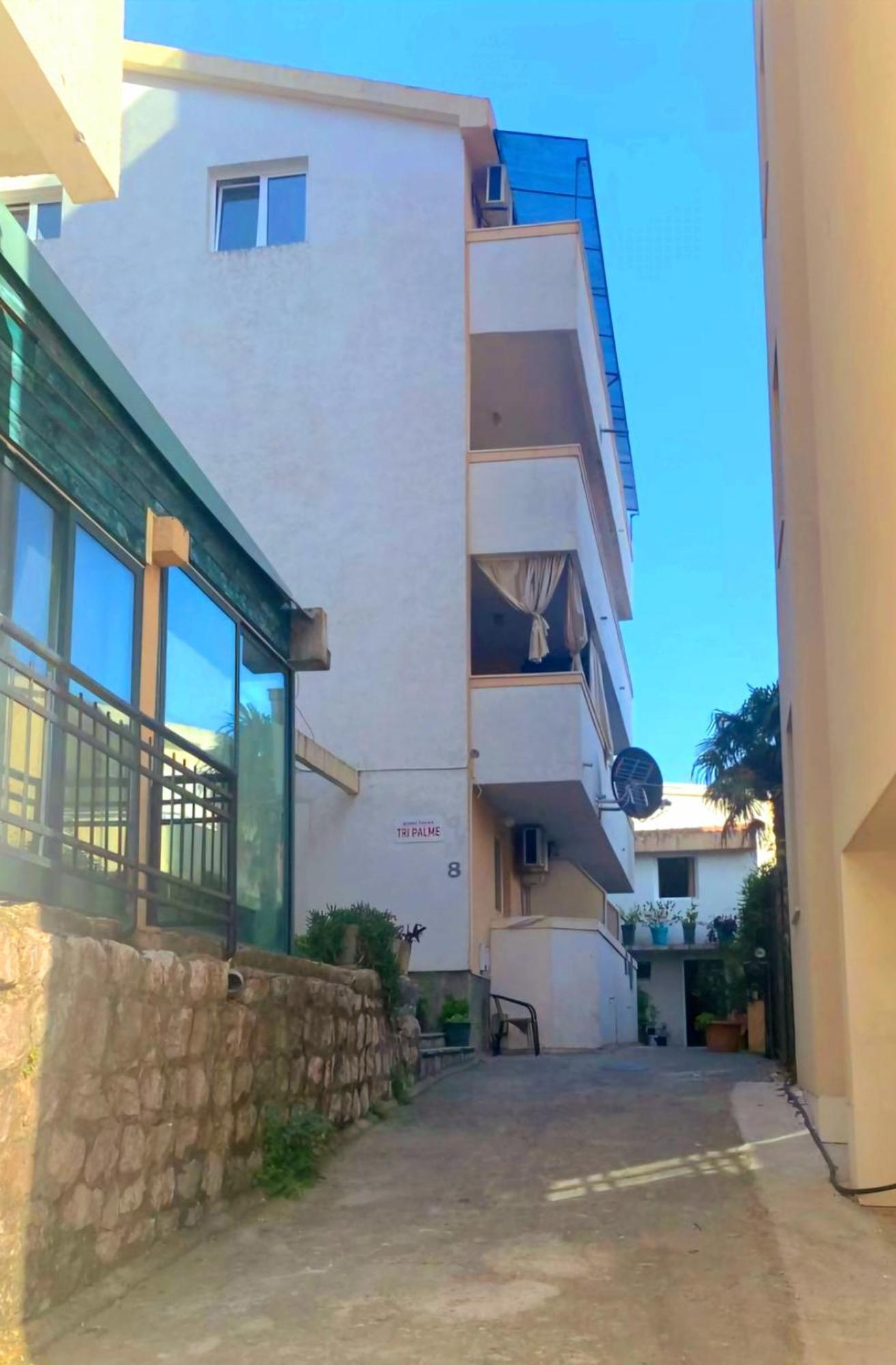 Guesthouse Tri Palme Bečići المظهر الخارجي الصورة